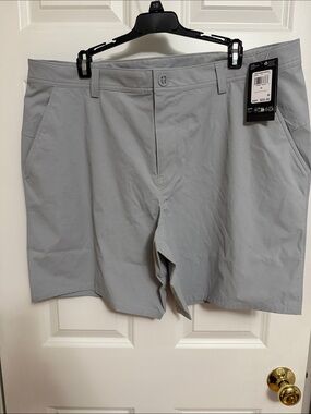 Under Armour Light Gray Flat-Front Men's Shorts